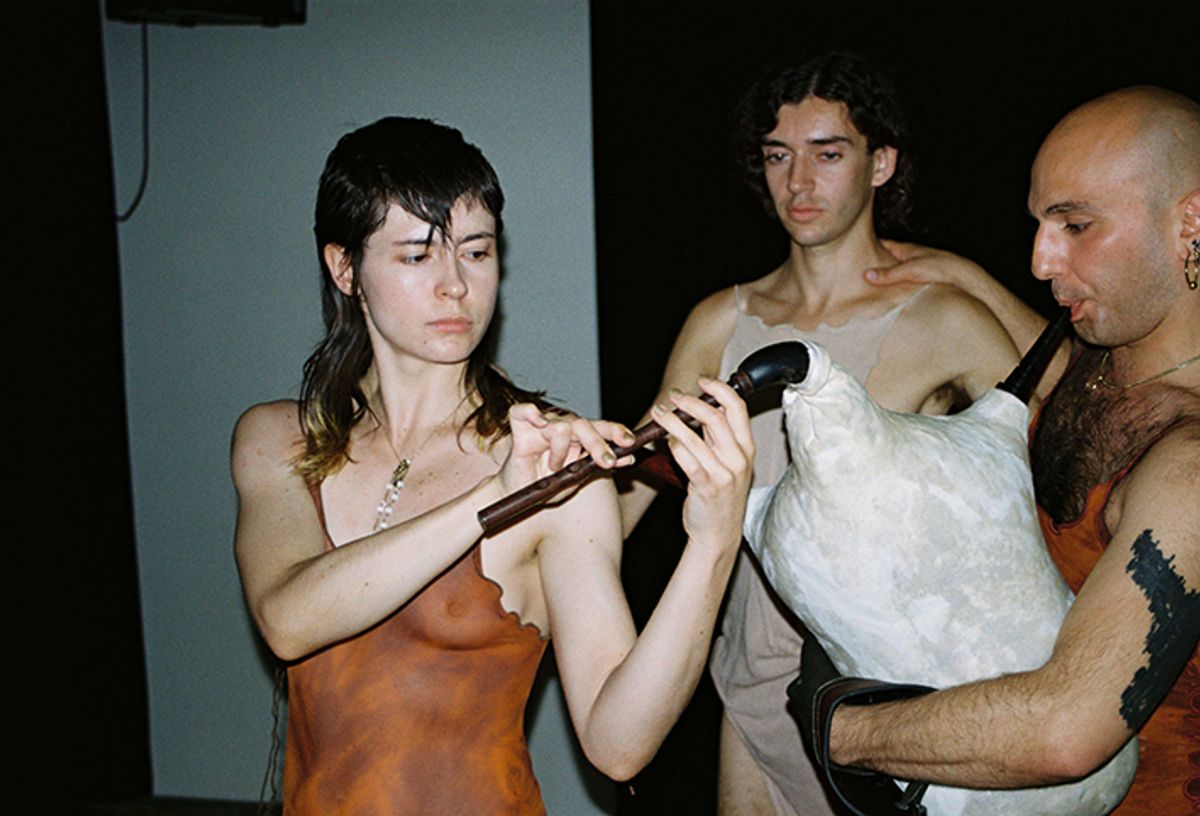 caner teker's performance karadeniz at HAU Hebel am Ufer is already sold out Photo: Spyros Rennt © caner teker