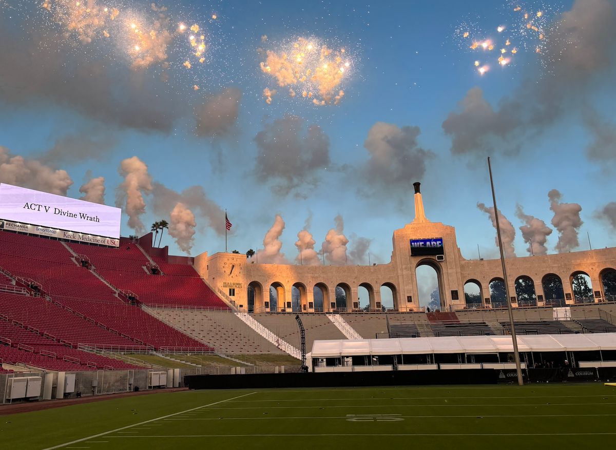 The finale of WE ARE, Cai Guo-Qiang's pyrotechnic event commissioned by the Getty to kick off its latest edition of PST Art Photo: © Jori Finkel