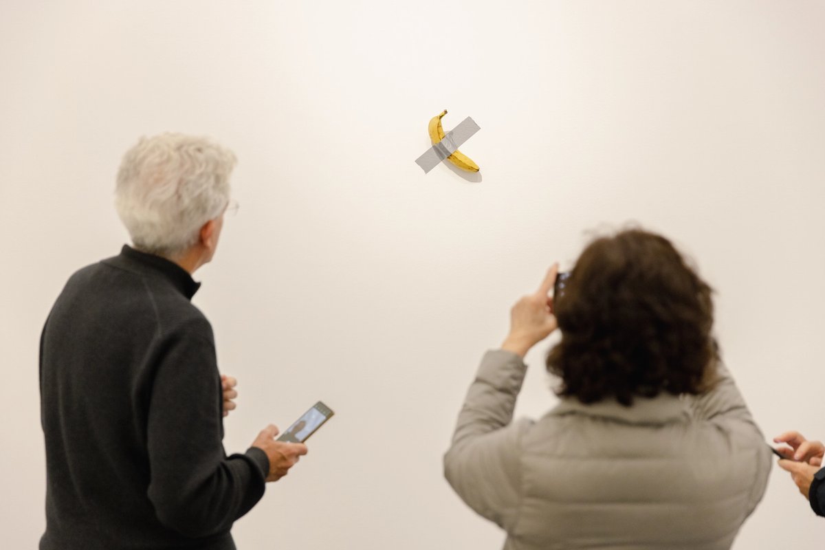 Maurizio Cattelan, Comedian (2019)
Courtesy the artist and Perrotin. © Centre Pompidou-Metz / Romain Gamba / 2025