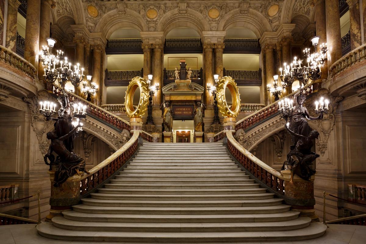 Claude Lévêque's installation Les Saturnales was unveiled on 30 December at the Palais Garnier, the opulent Paris opera house. © C. Pele