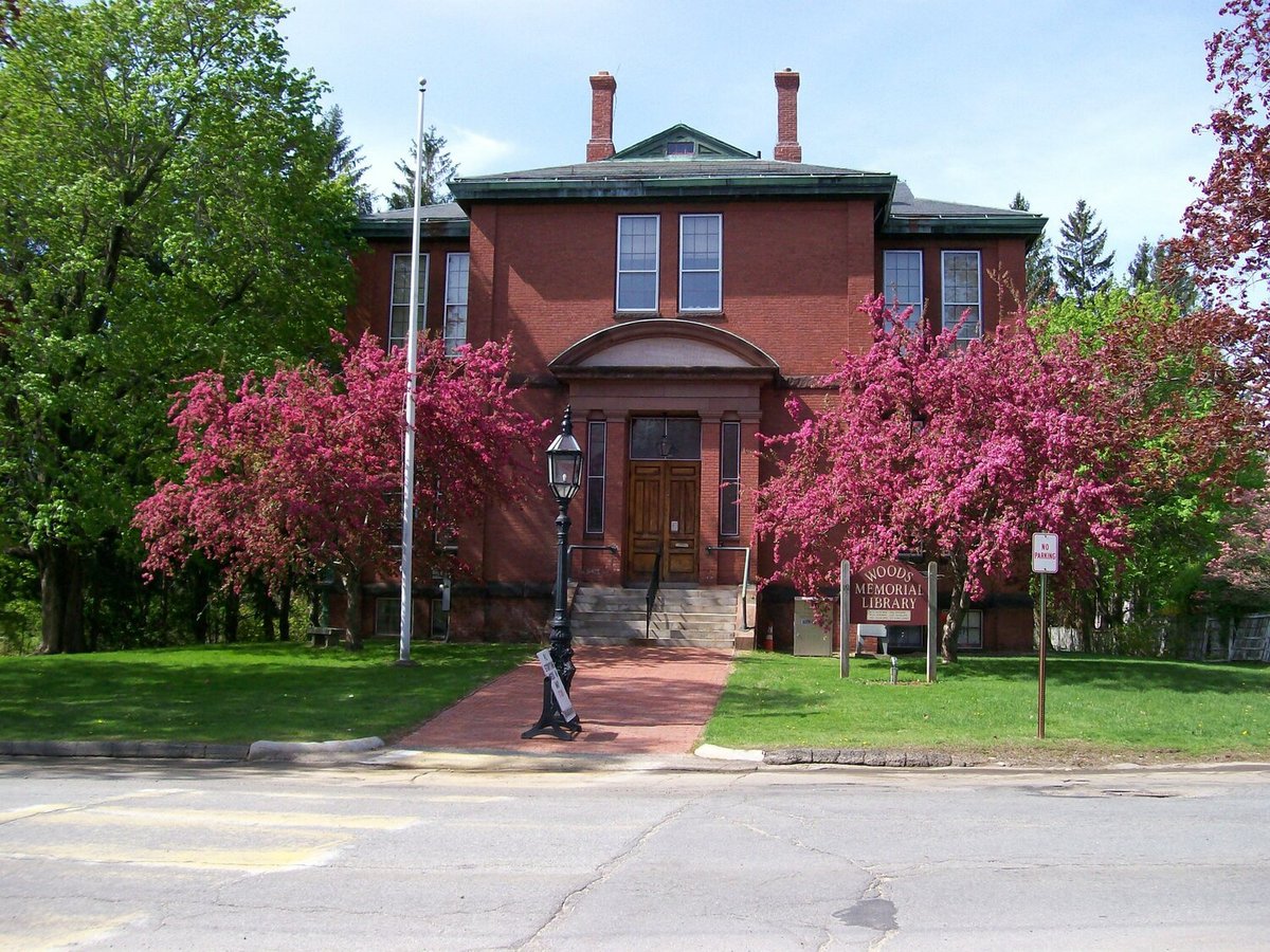 The Woods Memorial Library Association in Massachusetts houses the Barre Museum.