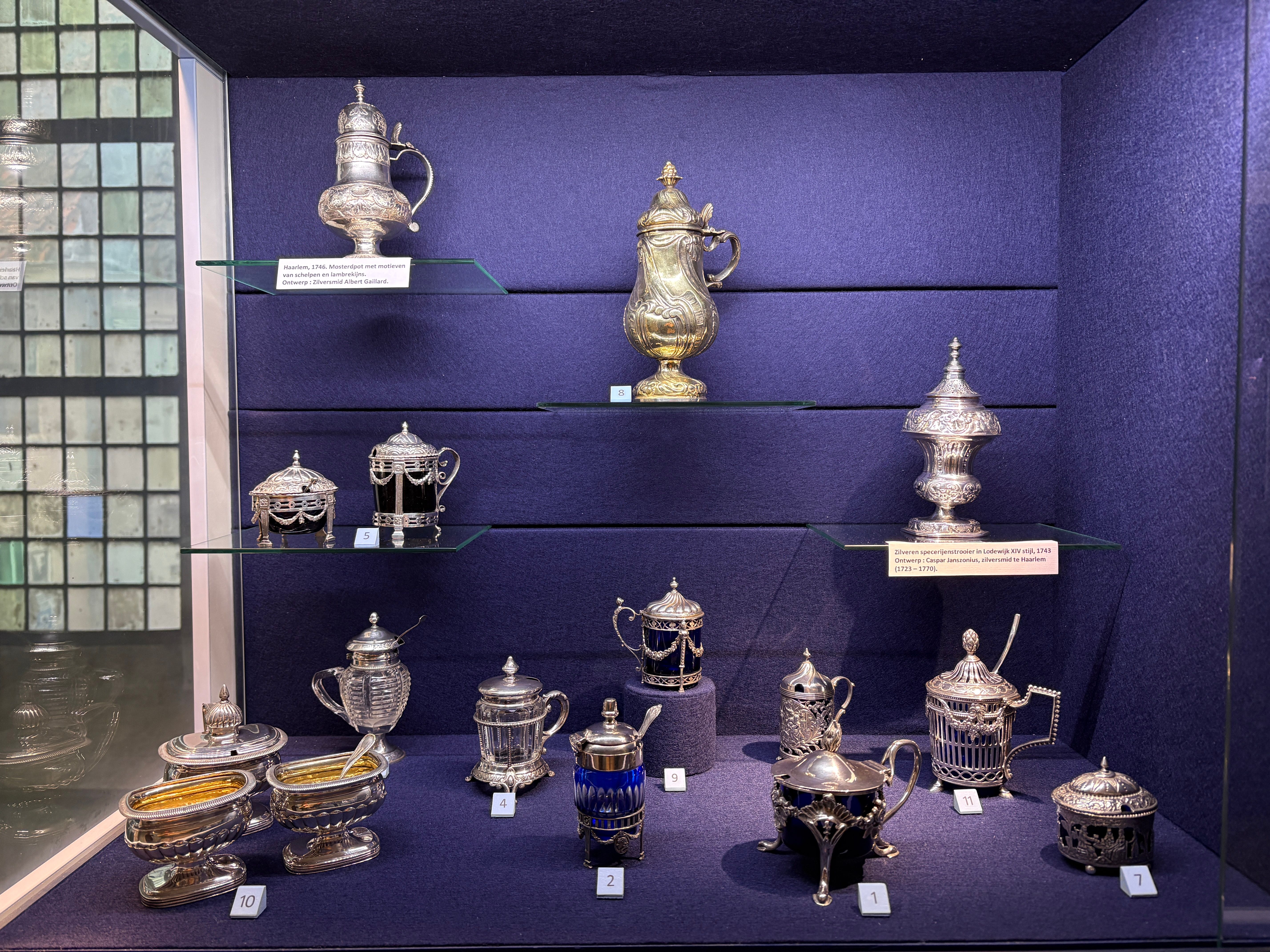 Mustard pots at the Doesberg Silver Museum

Photo: Claske Helders-van der Veer