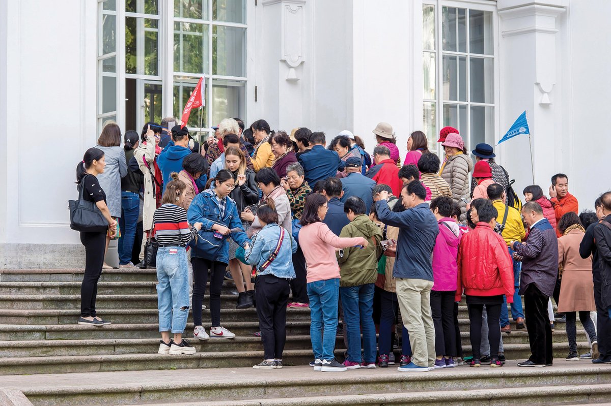The State Hermitage Museum in St Petersburg is facing logistical issues due to the  rise in Chinese tourists © Roman Novitskii/Alamy Stock Photo