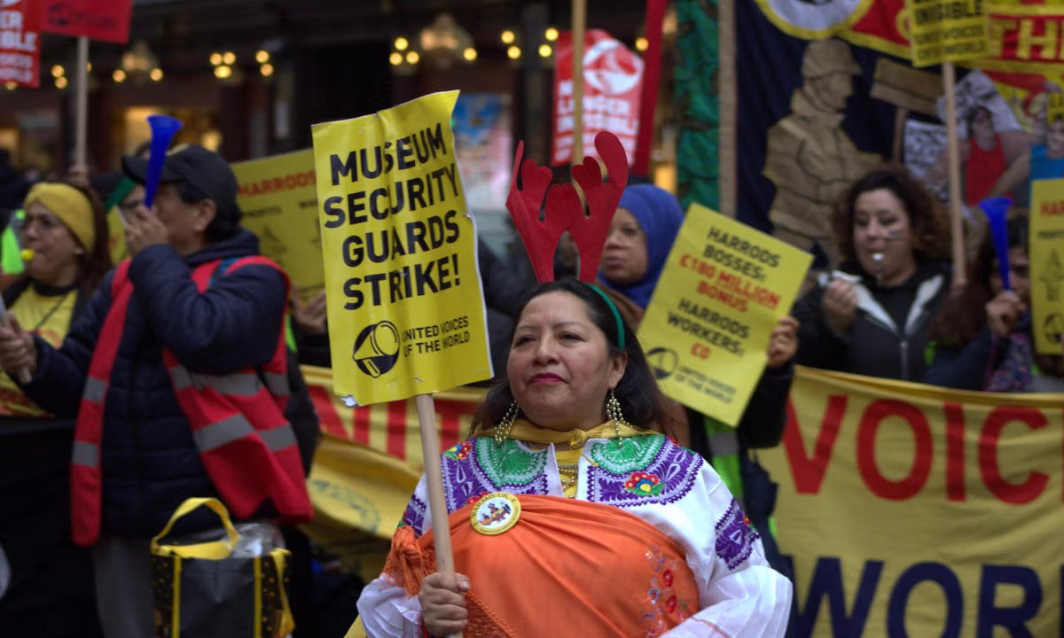 Security guards at three major London museums secure pay rise after months-long dispute