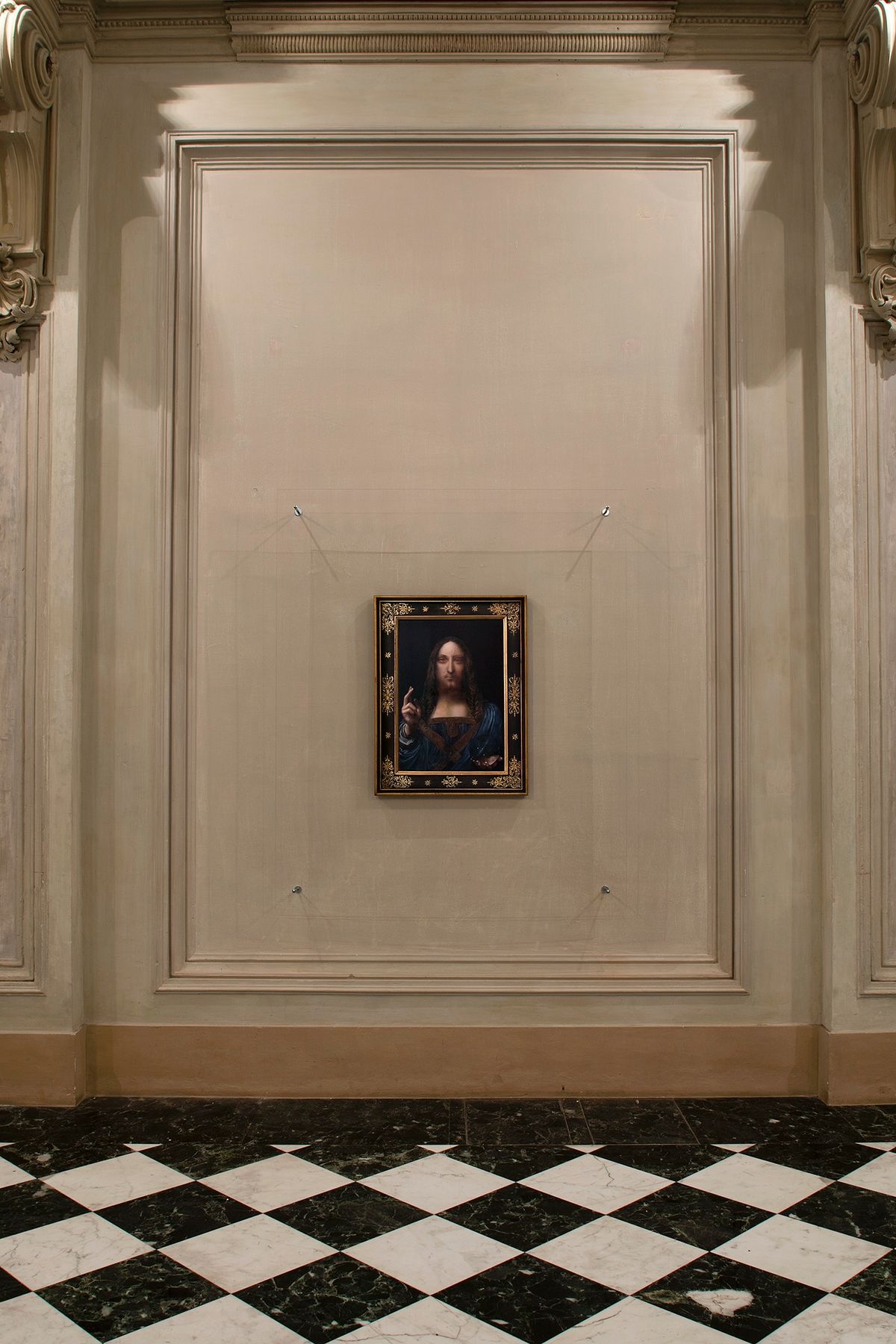 Taner Ceylan's Salvator Mundi at the Castello di Rivoli courtesy Antonio Maniscalco