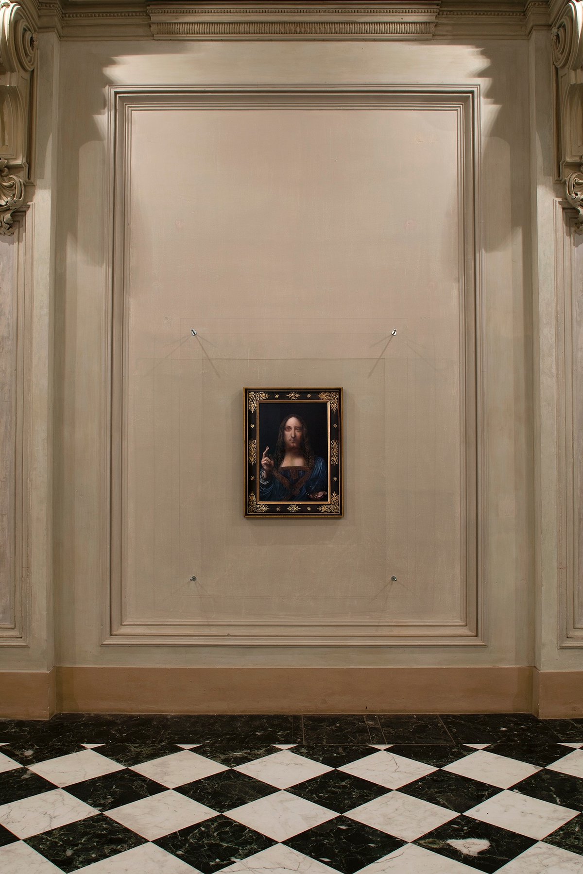 Taner Ceylan's Salvator Mundi at the Castello di Rivoli courtesy Antonio Maniscalco