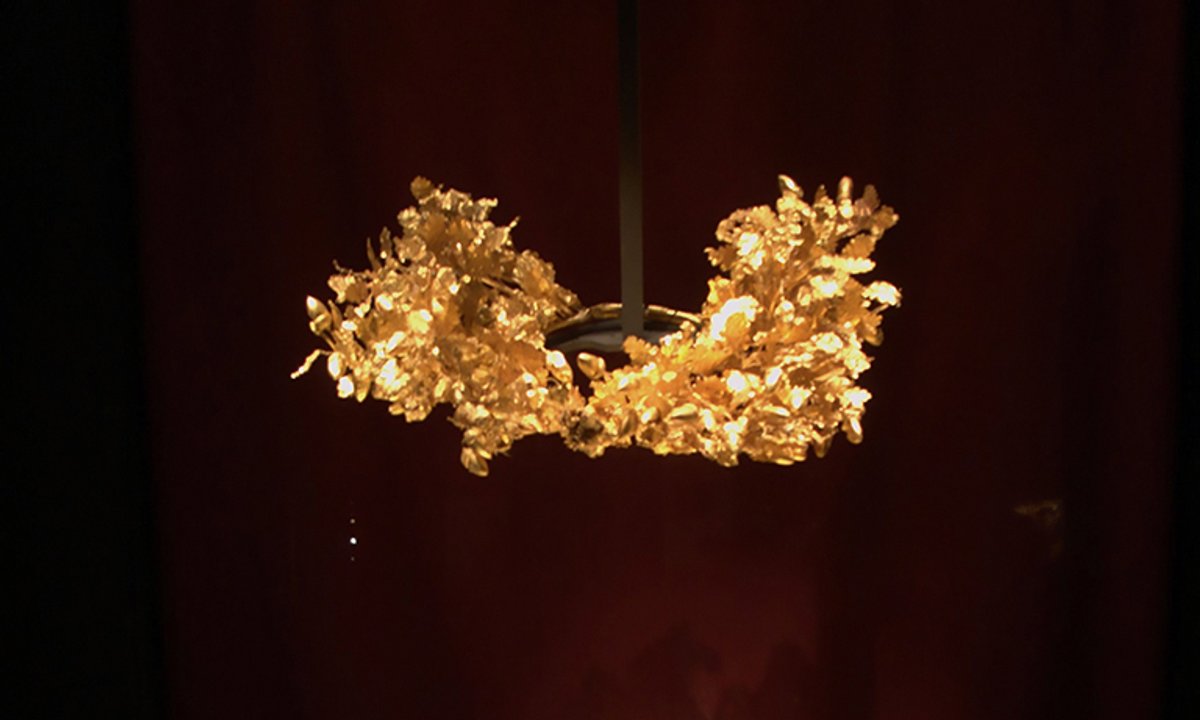 Sacred tunic belonging to Alexander the Great may have been identified Sacred tunic belonging to Alexander the Great may have been identified