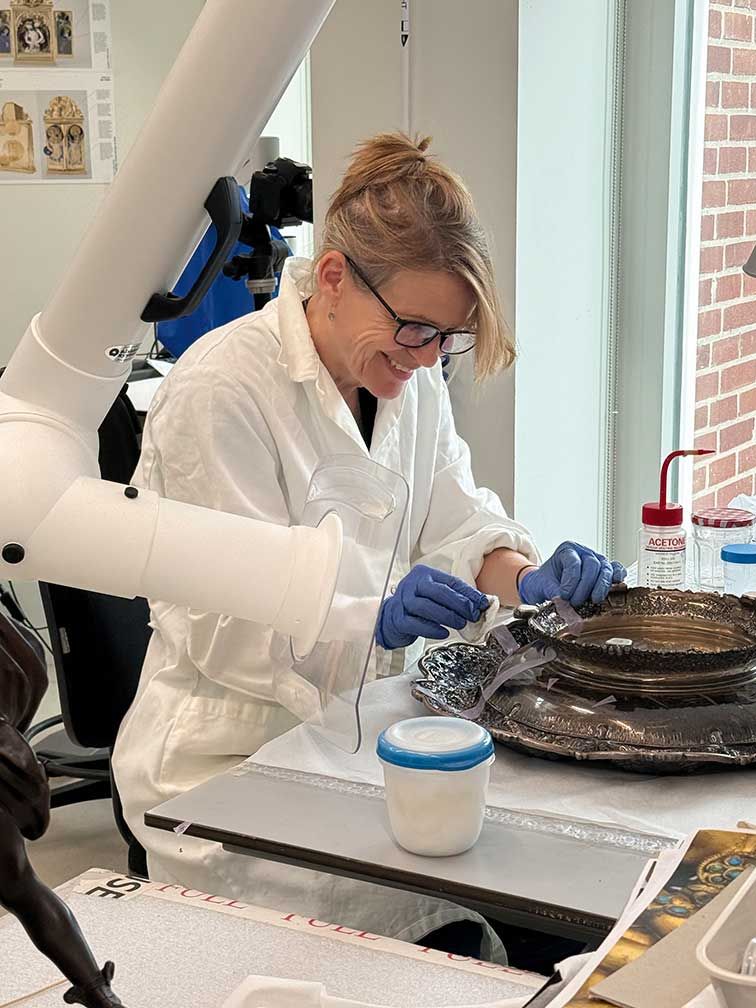 Joosje van Bennekom treats a heavily tarnished silver Tiffany dish using the cysteine method Courtesy Rijksmuseum