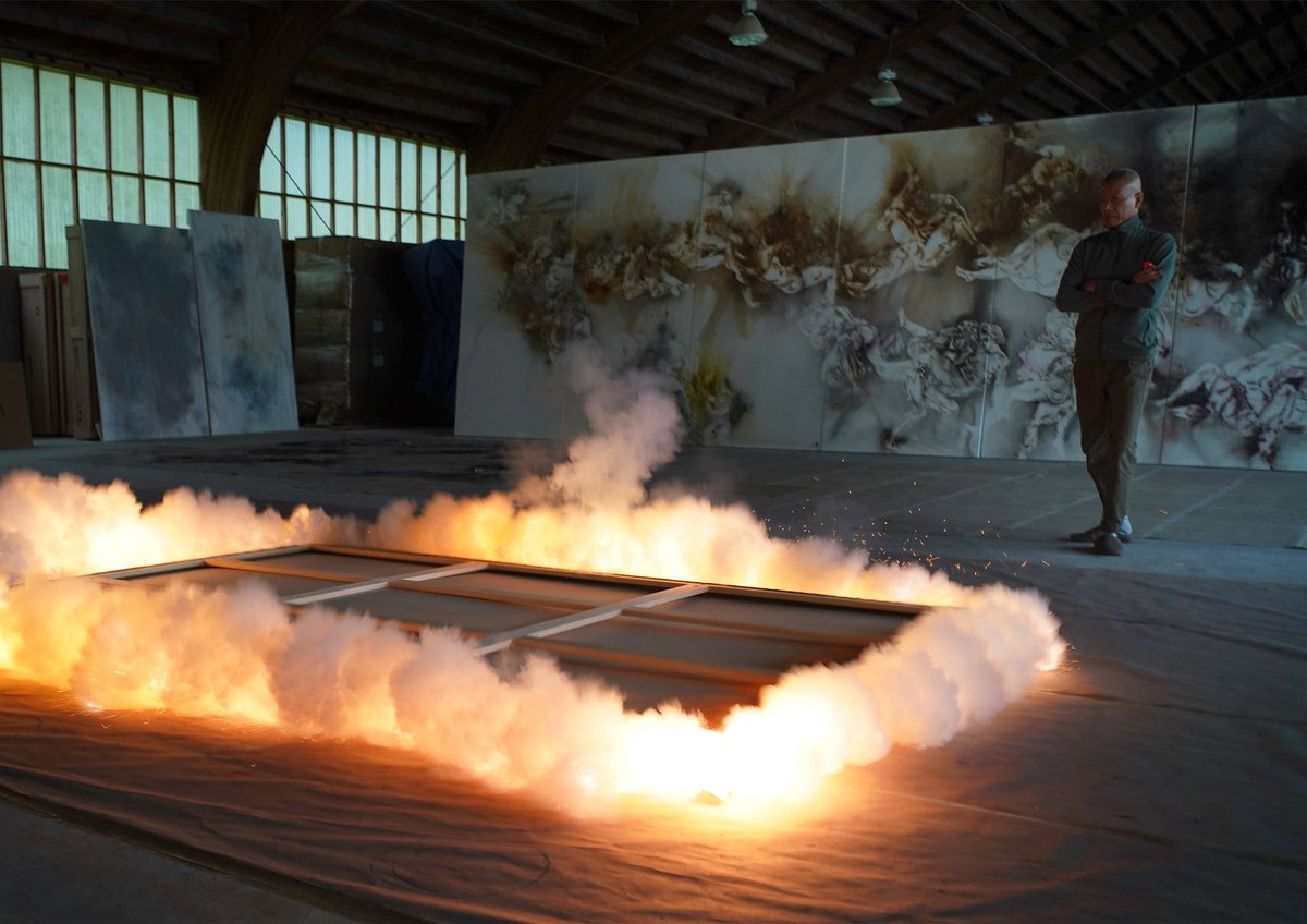 Cai Guo-Qiang's Ignition of gunpowder painting Study of Birds (2018) Photo by Tatsumi Masatoshi, courtesy of Cai Studio