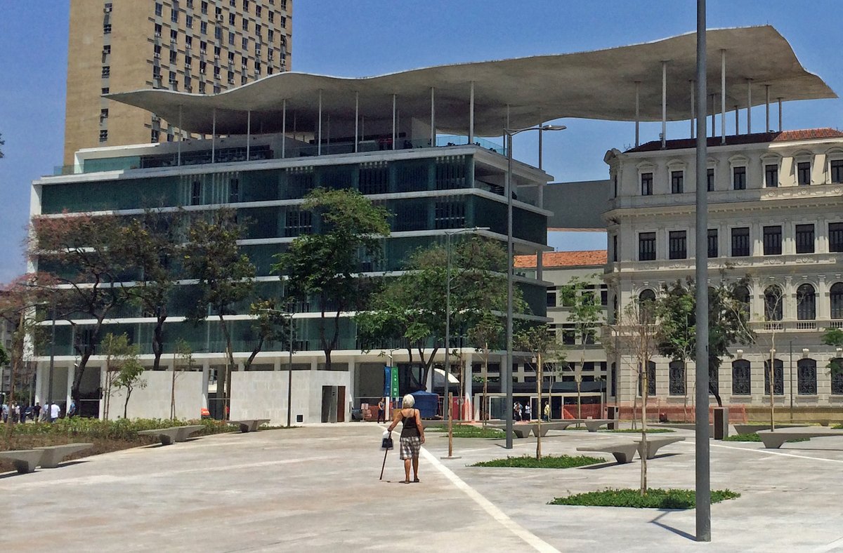 The Rio Art Museum (Museu de Arte do Rio) in Praça Mauá