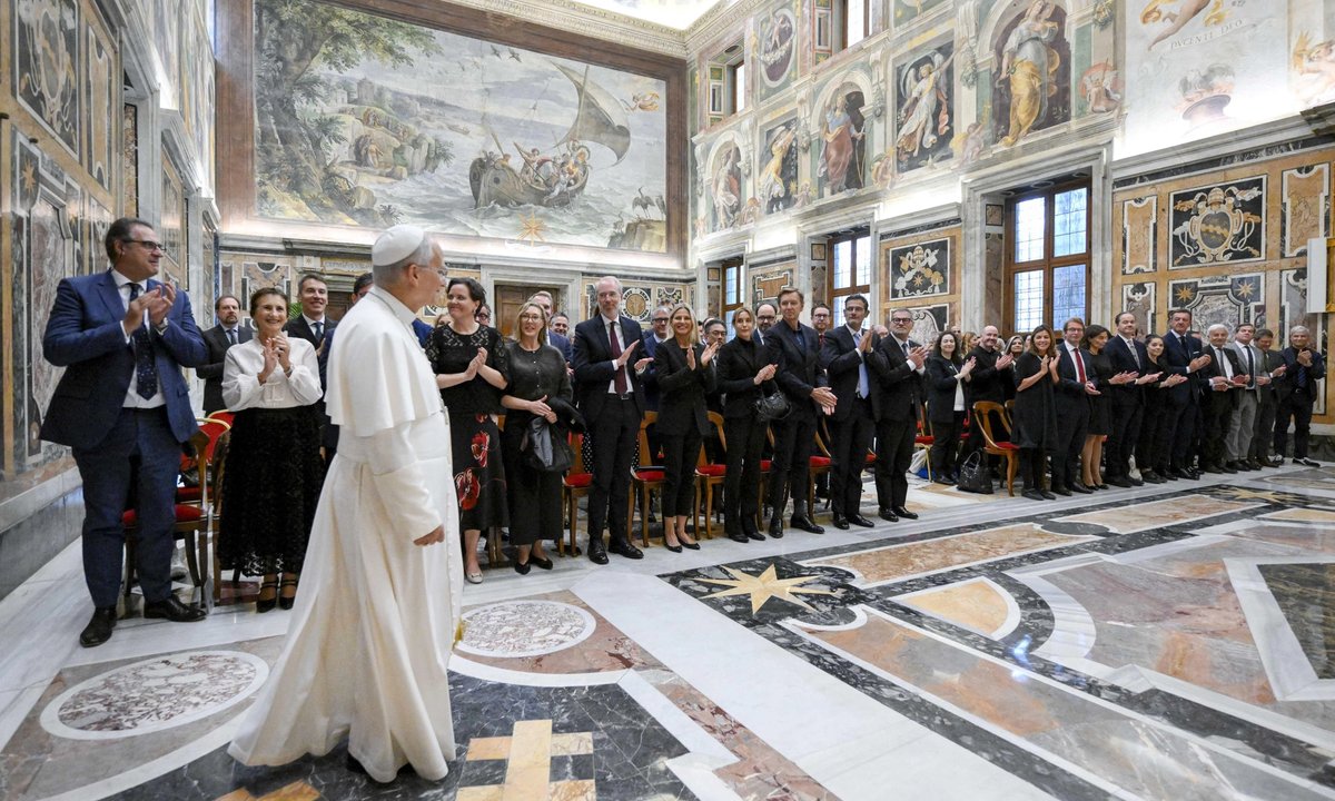 Image accompanying source report: Pope Leo XIV Tells World's Top Museum Chiefs That Art Is "A Place of Memory, Beauty and History"