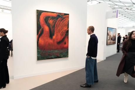 At Frieze London, some buyers are taking risks—others are taking their time