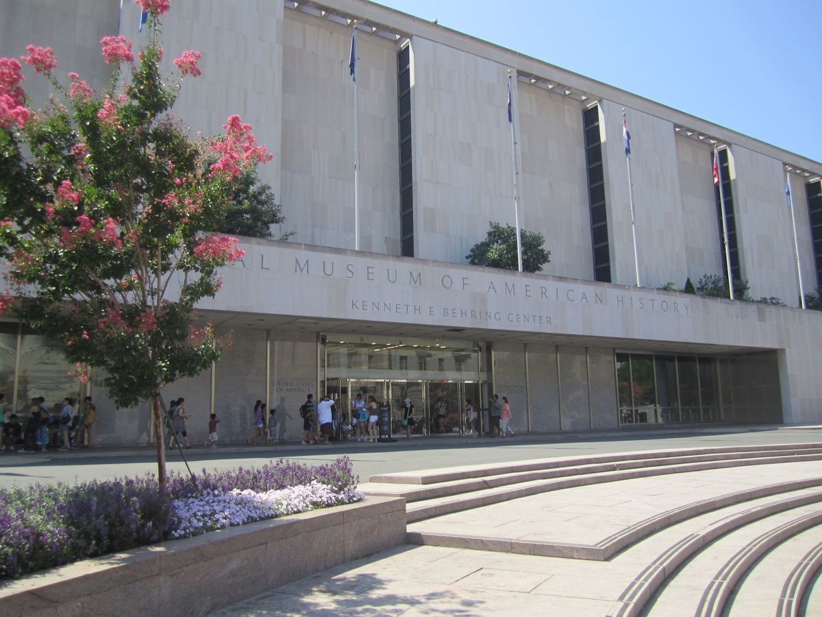 One of the entrances to the Smithsonian's National Museum of American History on the National Mall in Washington, DC Photo by Billy Hathorn, via Wikimedia Commons