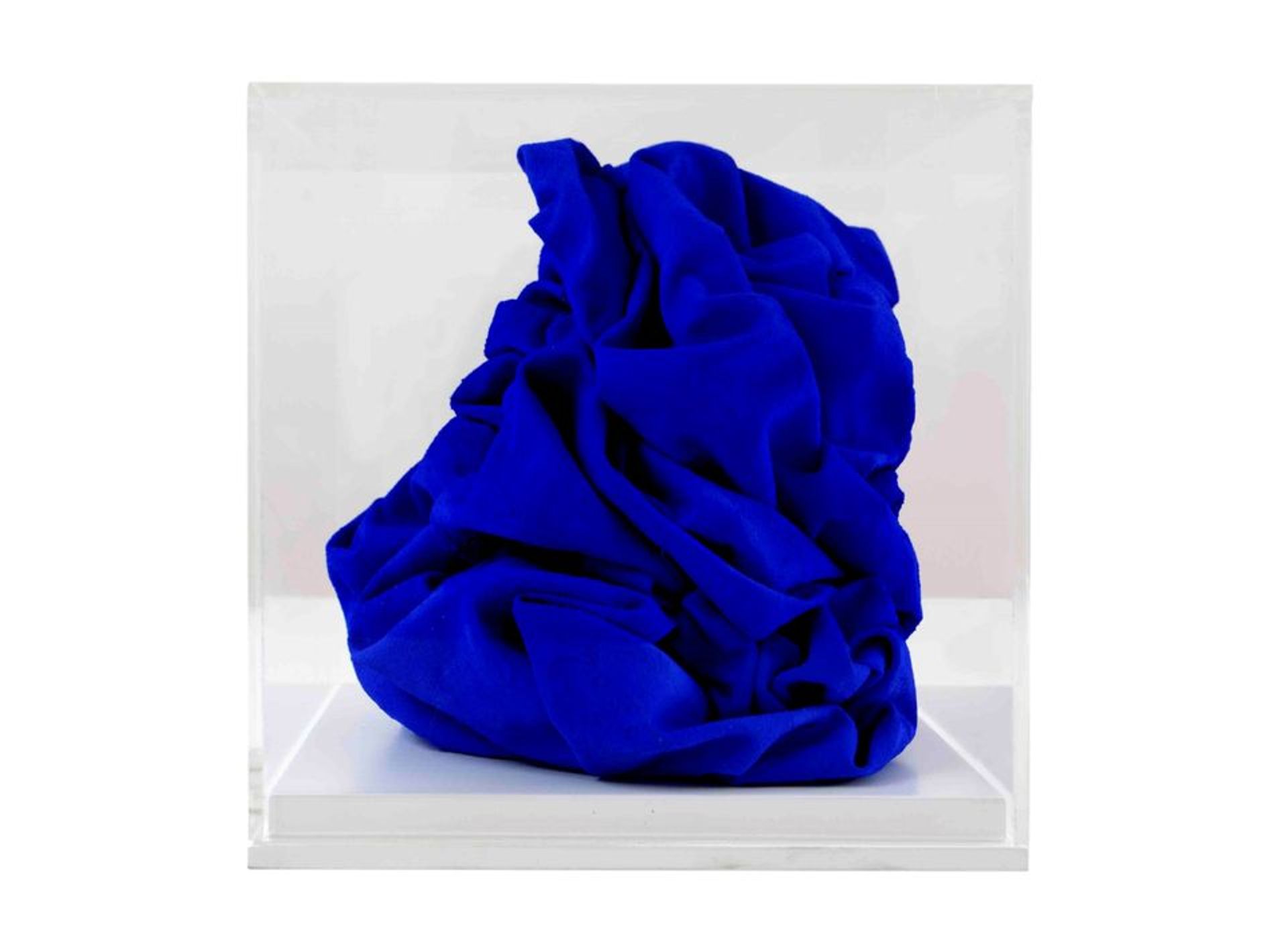 Anish Kapoor, Blue3 for Cure3 courtesy Cure3