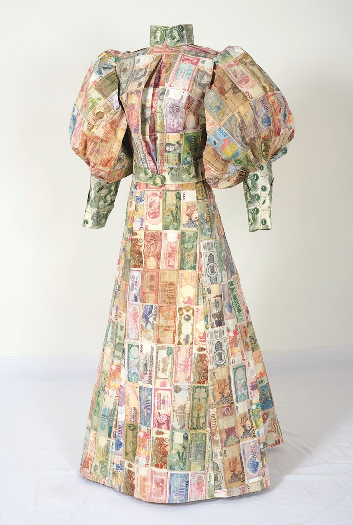 Money as a medium of cultural representation : Susan Stockwell’s Money Dress (2010) is on show in Money Talks: Art, Society & Power at the Ashmolean Museum in Oxford © Ashmolean Museum, University of Oxford