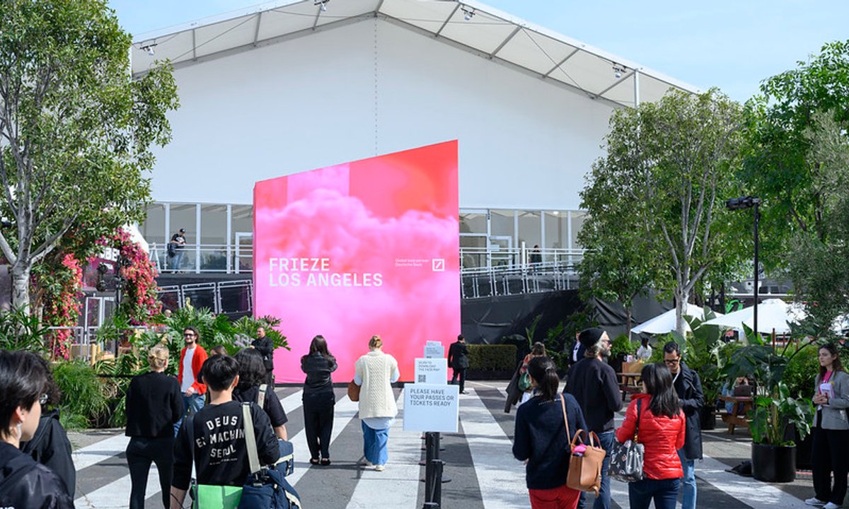 Frieze dad or mum firm Endeavor acquires wrestling big WWE in .3bn deal Frieze dad or mum firm Endeavor acquires wrestling big WWE in .3bn deal