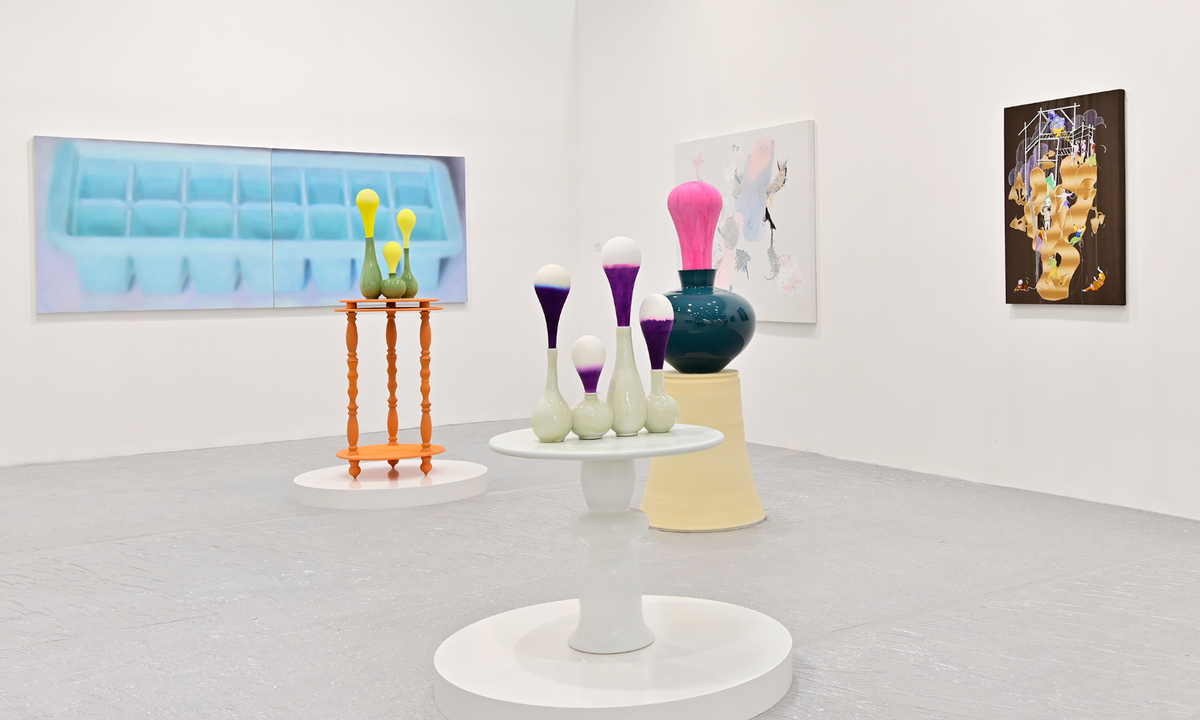 Despite Shanghai fairs Art021 and West Bund shutting early due to Covid concerns, dealers report decent sales Despite Shanghai fairs Art021 and West Bund shutting early due to Covid concerns, dealers report decent sales