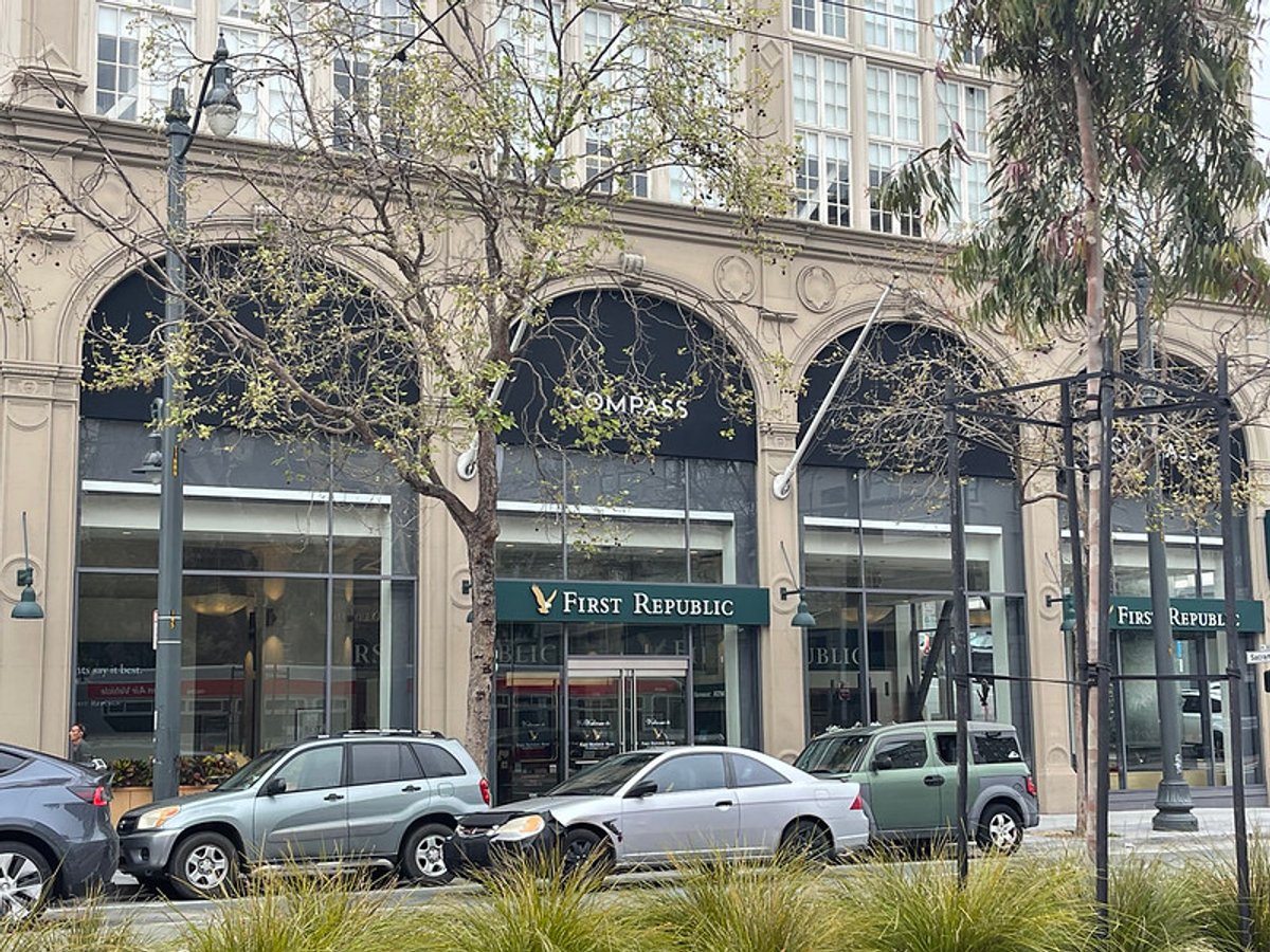 First Republic Bank's offices in San Francisco Photo by Sarah Stierch, via Flickr