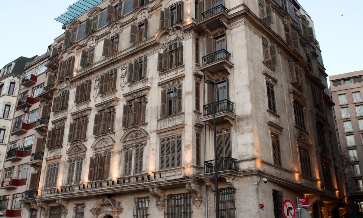 New campaign group to monitor Istanbul Biennial developments following curator row