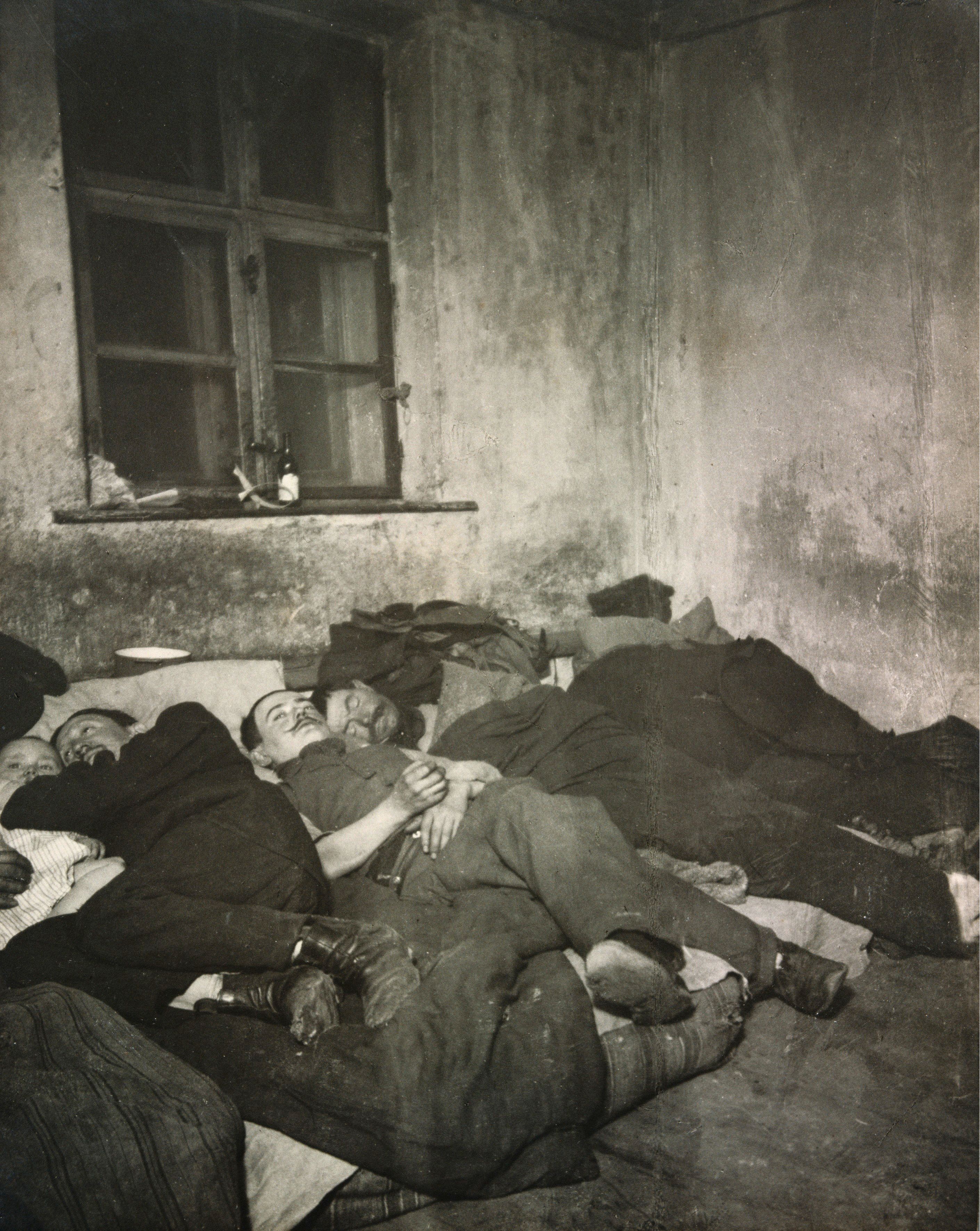 Hermann Drawe, Flop House (1904) © IMAGNO / Austrian Archives