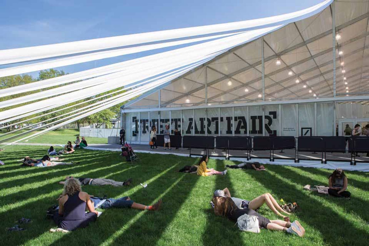 There'll be no sunbathing allowed in Frieze New York's online viewing room Photograph by Marco Scozzaro. Courtesy of Marco Scozzaro/Frieze