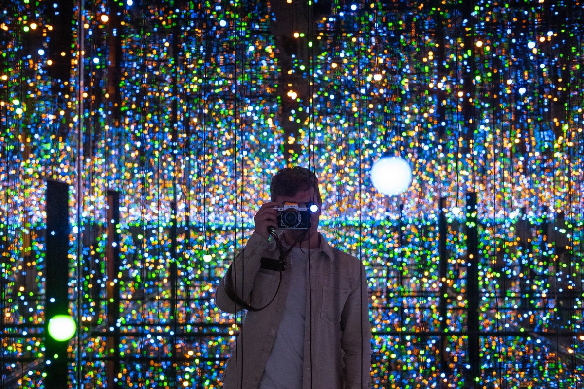 A Yayoi Kusama Infinity Room Photo: Danny Lines on Unsplash