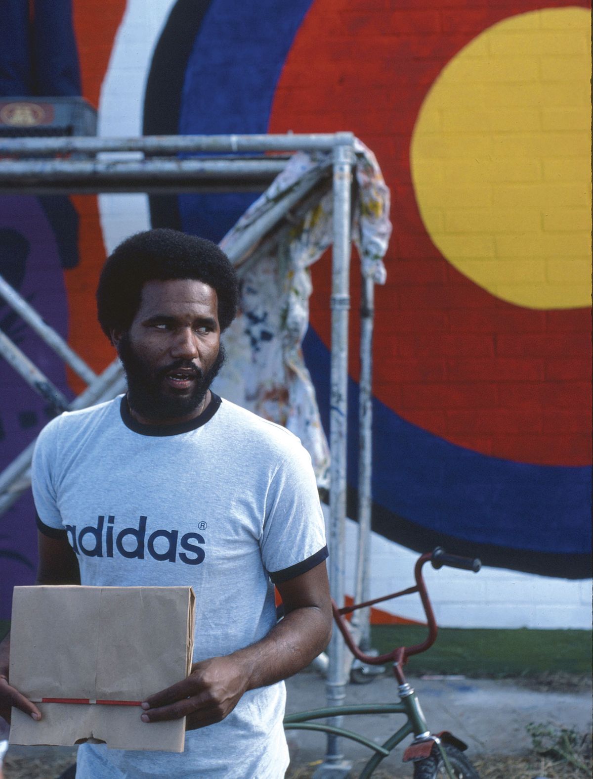 Ulysses Jenkins’s Centinela Valley Juvenile Diversion Mural Project documentation (1976) Courtesy of the artist and The Hammer Museum