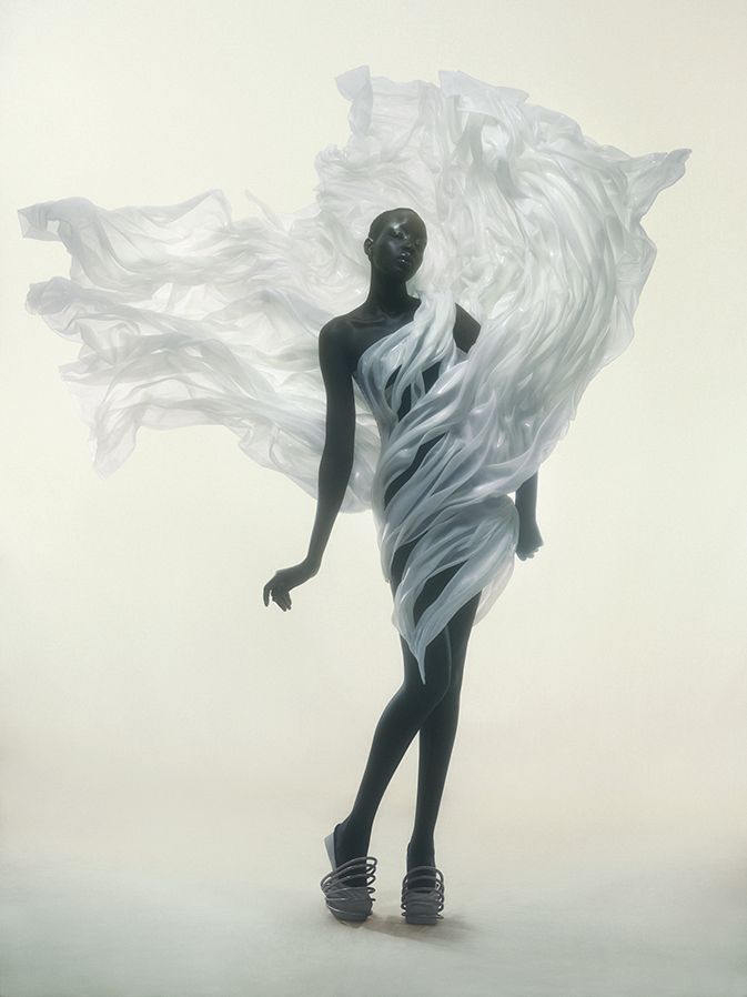 Garment, body and space merge in Iris van Herpen’s first major New York show – The Art Newspaper