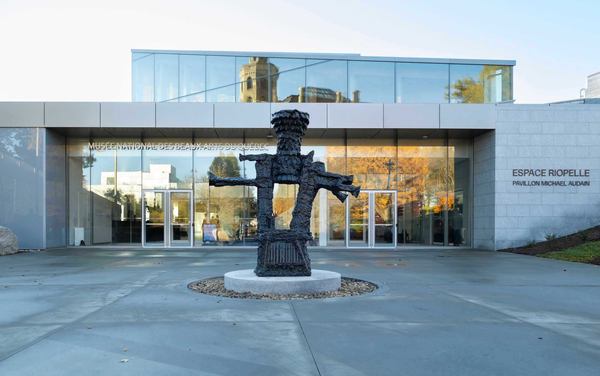 Jean Paul Riopelle’s The Tower (1969-70) greets visitors at the entrance to the new Espace Riopelle-Michael Audain Pavilion, Musée National des Beaux-Arts du Québec, Canada Photo: David Cannon, MNBAQ; © Estate of Jean Paul Riopelle / CARCC, Ottawa, 2026
