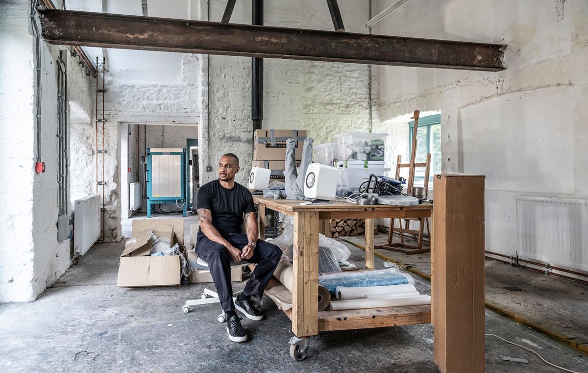 Thomas J Price, Hauser & Wirth Somerset, 2021 © Thomas J Price Courtesy the artist and Hauser & Wirth. Photo: Sim Canetty-Clarke