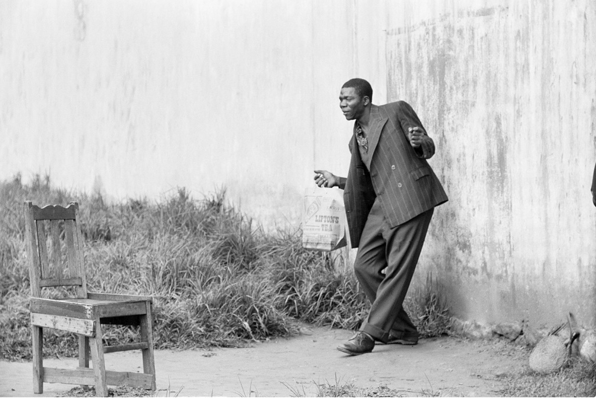 David Goldblatt, Portrait photographer and client, Braamfontein (3_1538, 3_1539), 1955. Courtesy of Goodman Gallery