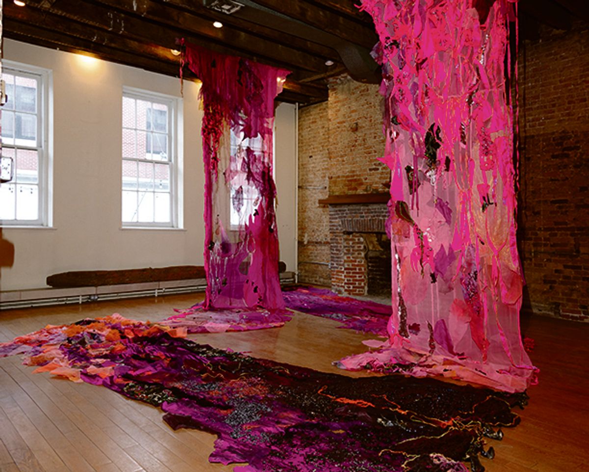 Sara Jimenez’s textile columns, At what point does the world unfold? (2022)
Steven Molina Contreras