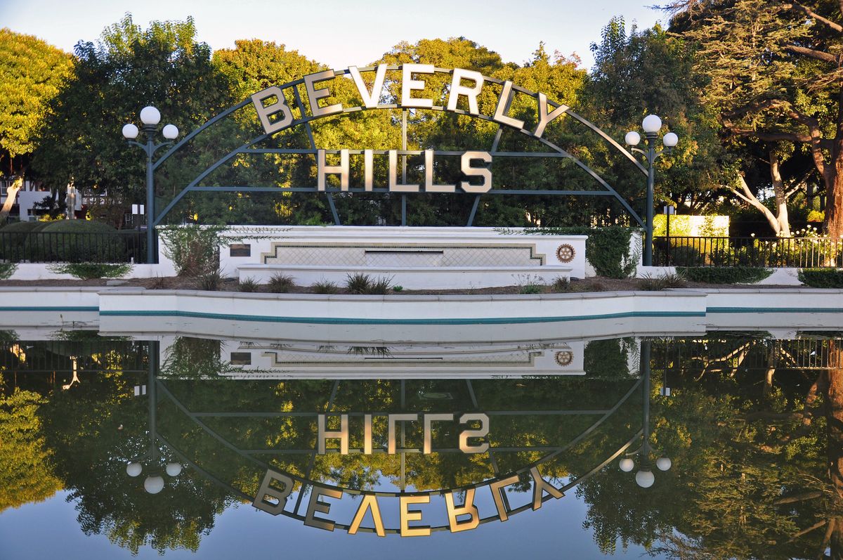 The famous “Beverly Hills” sign in Beverly Gardens Park, which was to be the venue for Frieze Sculpture Beverly Hills Photo by Jennifer Boyer, via Flickr