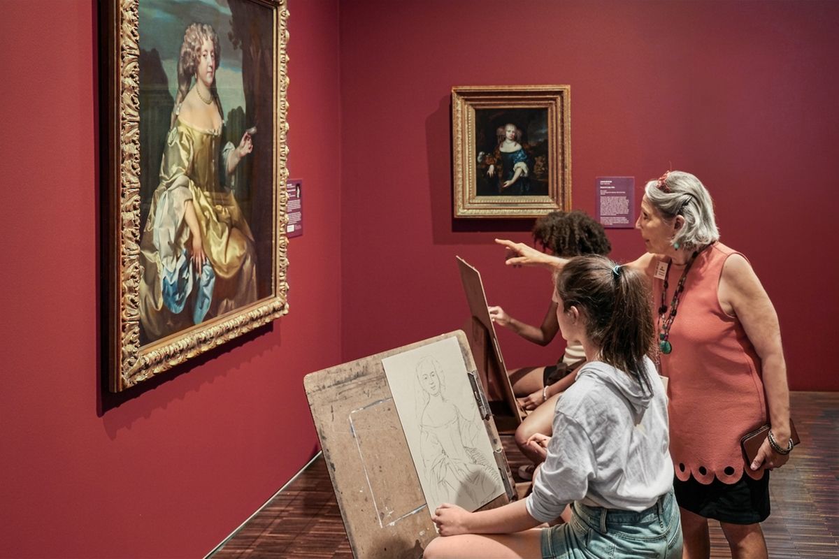 Students sketching Gerard Soest’s Lady Borlase (around 1672/1675) at the Figge Art Museum in Davenport, Iowa, as part of the NGA's Across the Nation lending programme Soest: National Gallery of Art, Gift of Mr and Mrs Gordon Gray. Photo: Courtesy Figge Art Museum