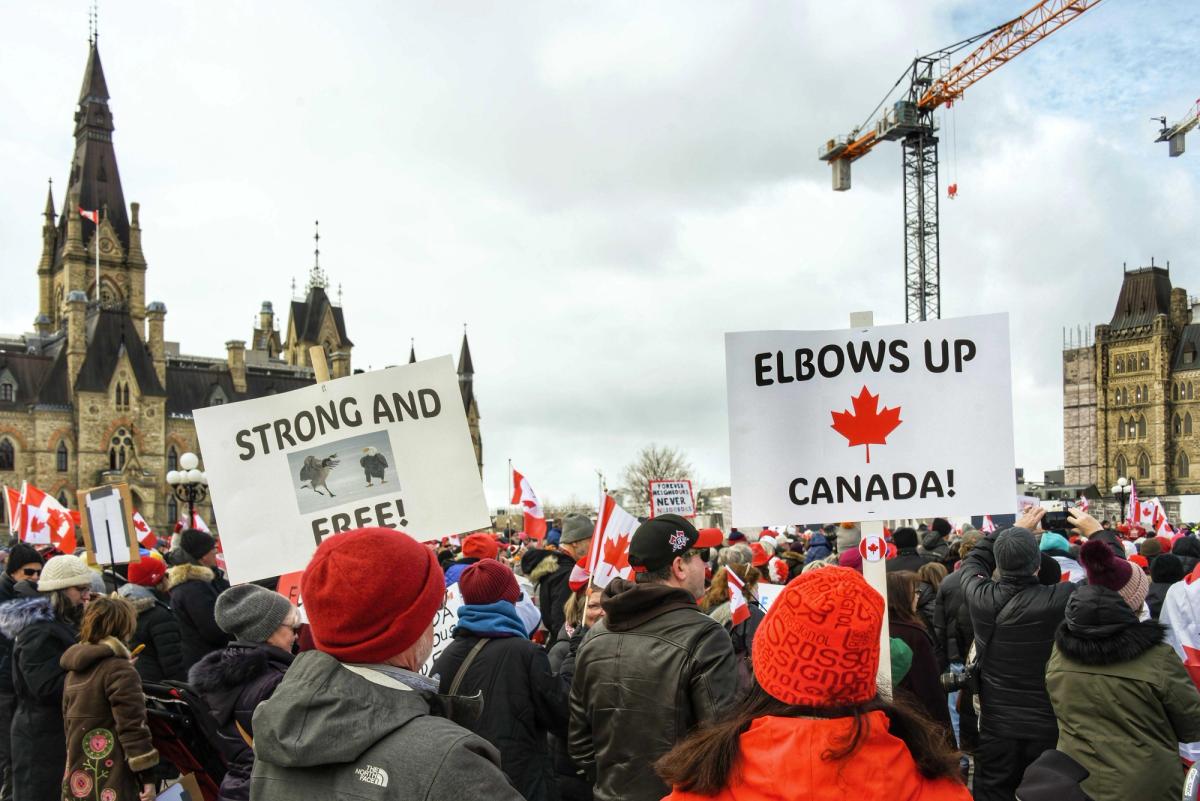 For Canadian art professionals, “instead of ‘elbows up’, it’s ‘paddles up’,” says David Heffel of Heffel Fine Art Auction House, referencing a hockey expression that has become a patriotic rallying cry