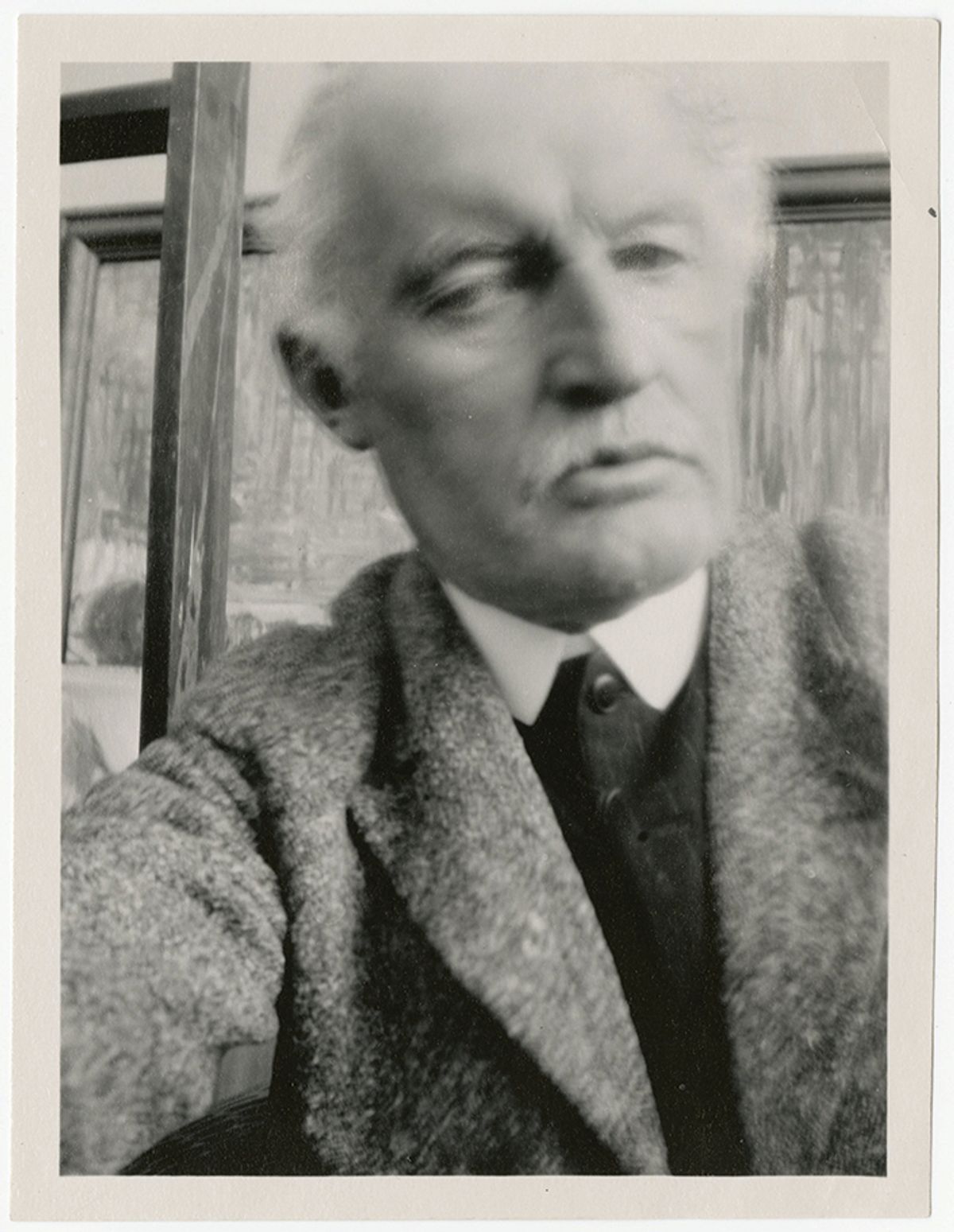 Edvard Munch, Self-Portrait in Front of ‘The Death of Marat’, Ekely, 1930
Photo: Munch Museum/Edvard Munch