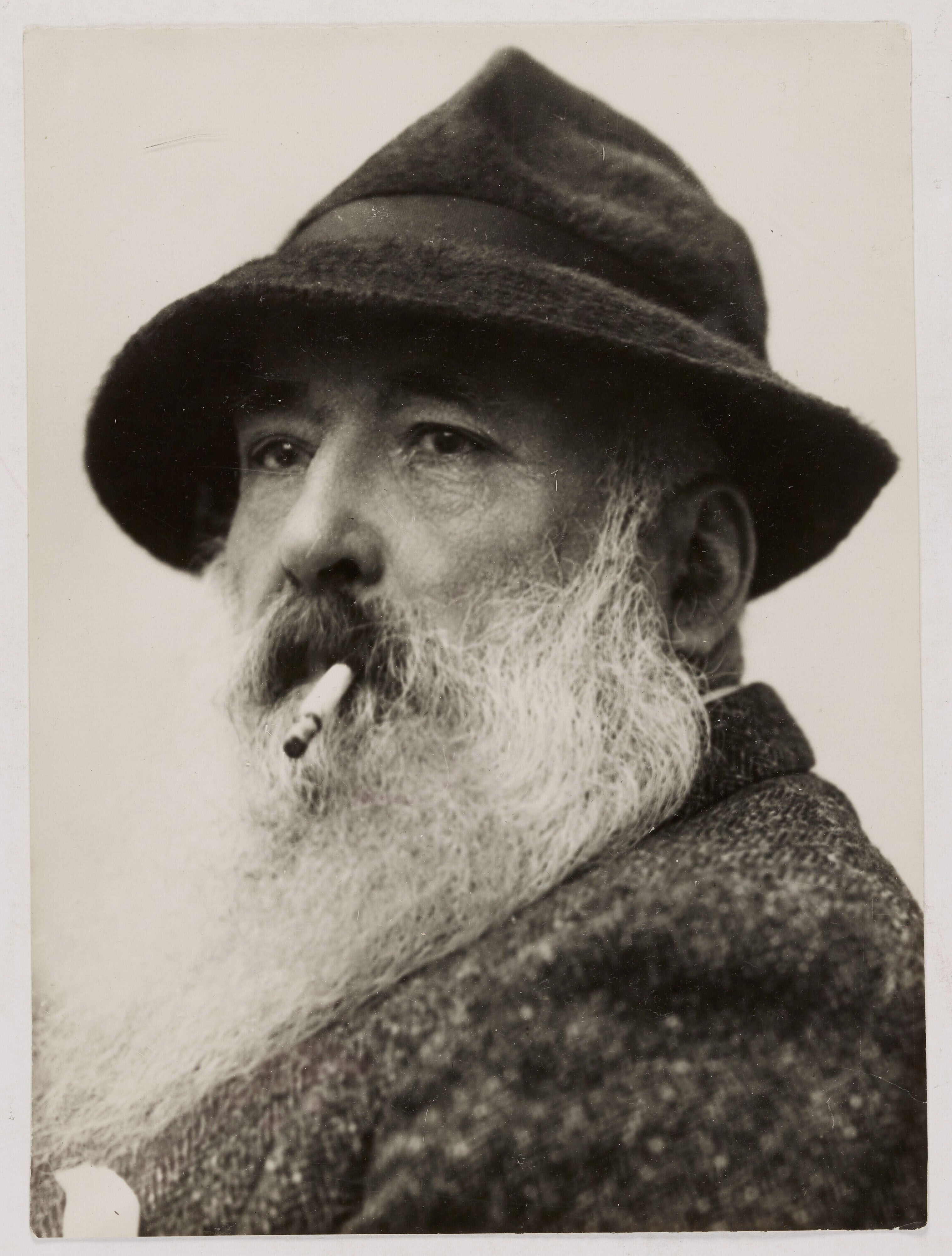 The French artist Claude Monet, seen here around 1920, was a prolific correspondent throughout his life © 2025 Christie’s Images
