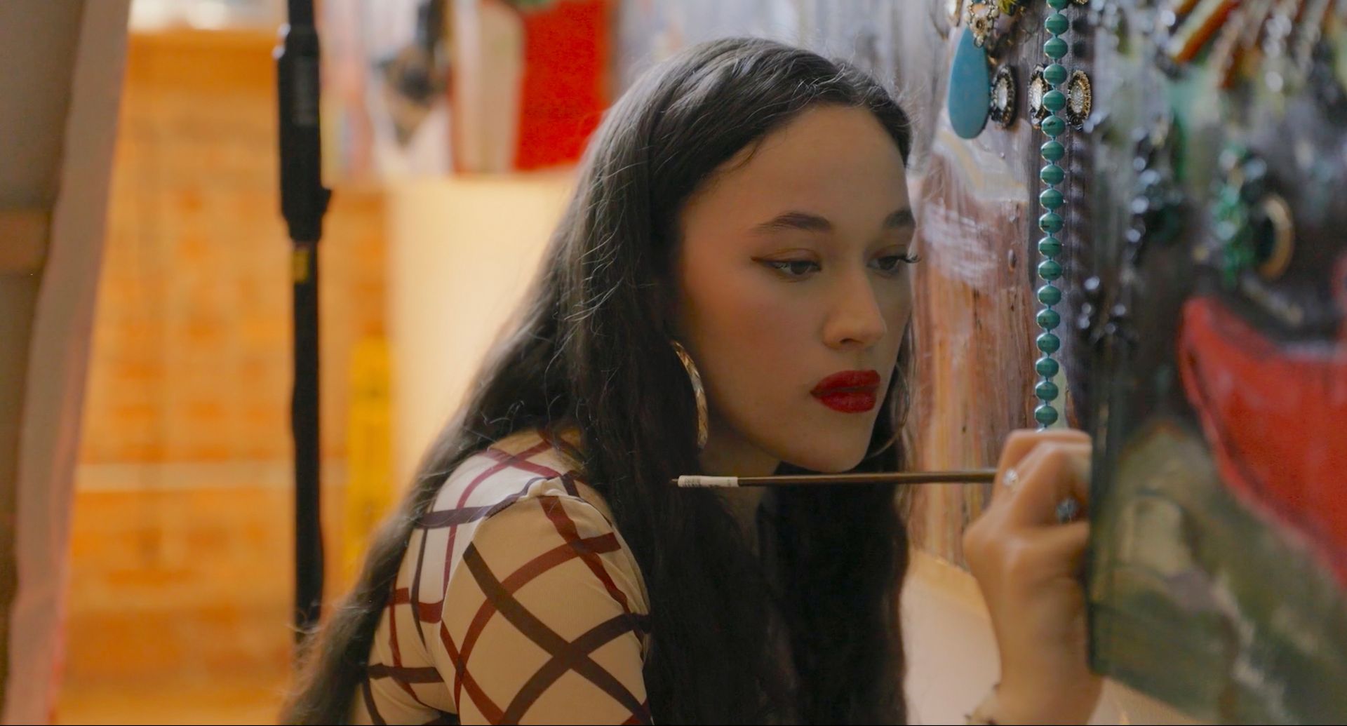 Artist Gisela McDaniel in Kelcey Edwards’s documentary The Art of Making It. Image courtesy of Wischful Thinking Productions