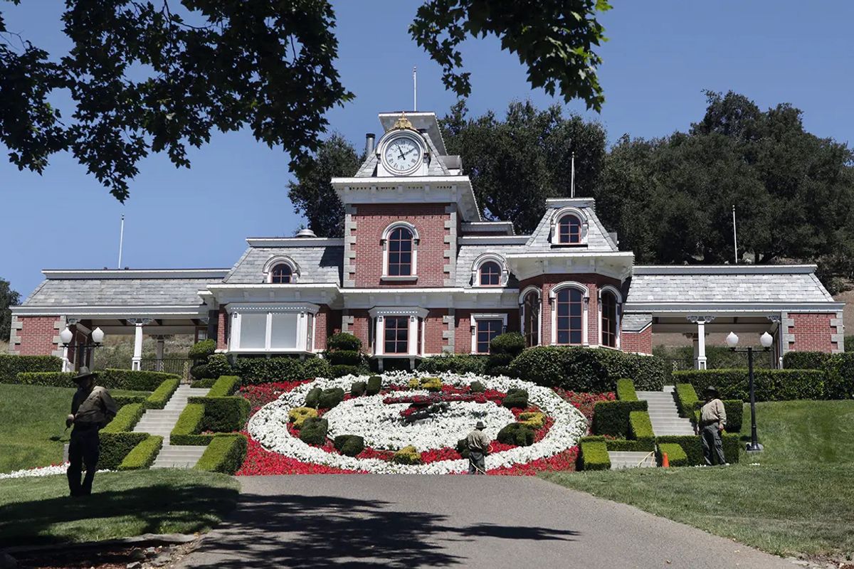 The US artist Paul McCarthy, known for his controversial works, has said that he tried to purchase Neverland, the former home of Michael Jackson
Associated Press/Alamy Stock Photo