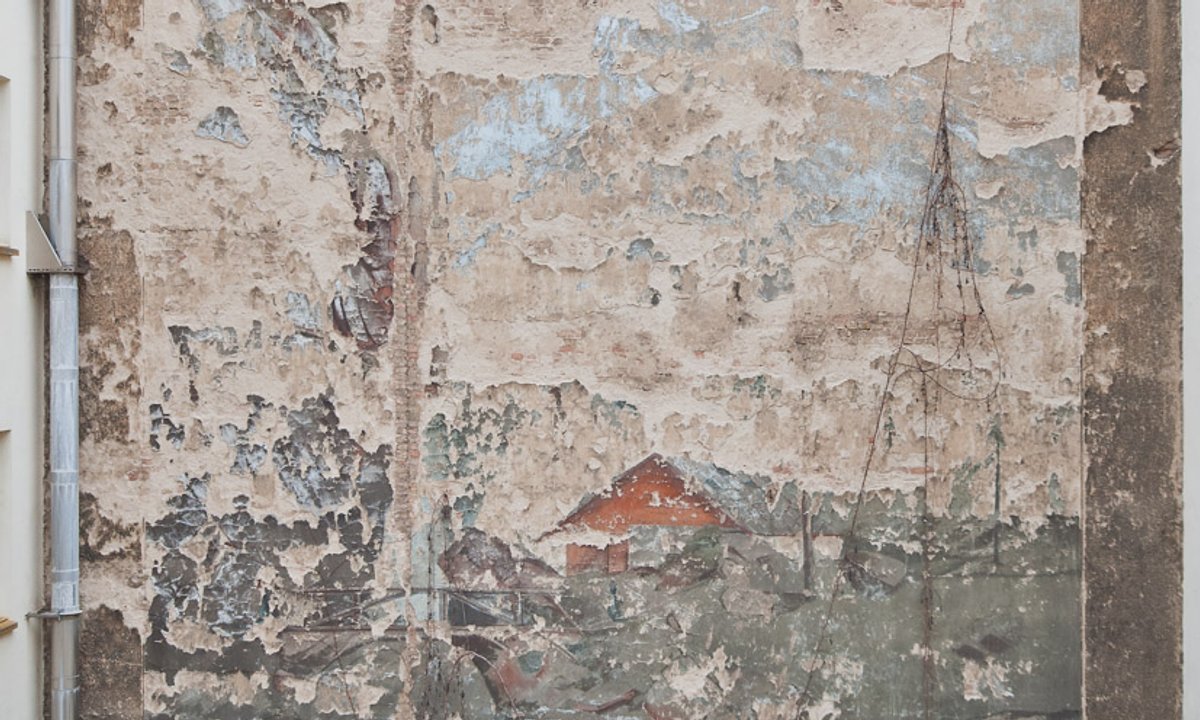 Uncovering the Pigments and Techniques Used to Paint the Berlin Wall Uncovering the Pigments and Techniques Used to Paint the Berlin Wall