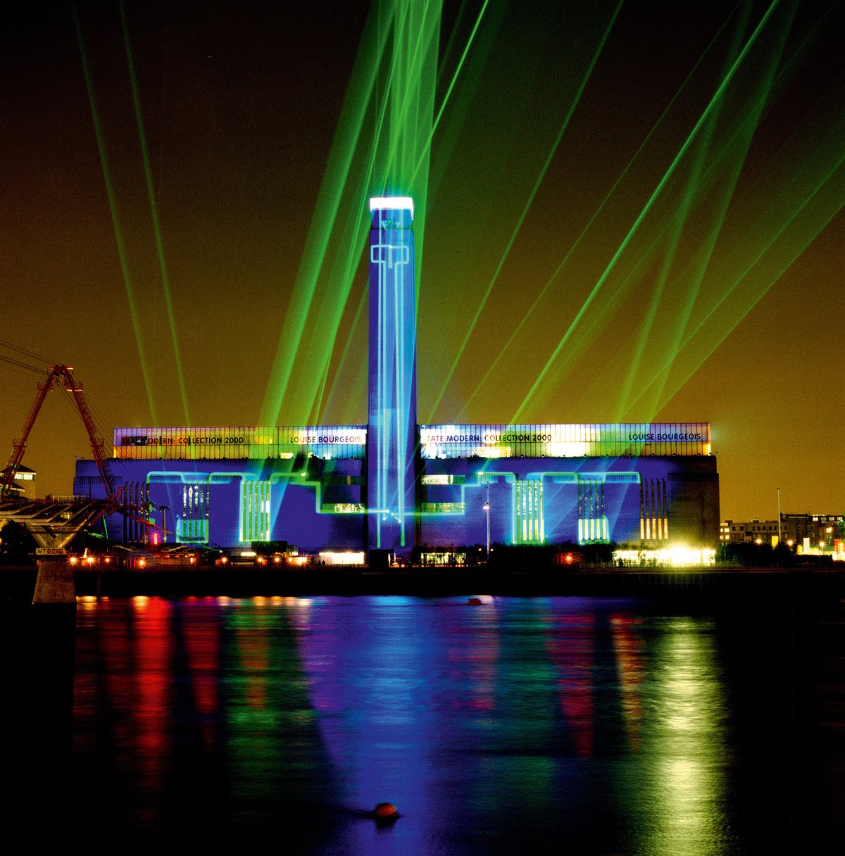 London’s calling: Tate Modern opened in May 2000 with a royal opening, 4,000 guests and a laser show © Peter Phipp/Travelshots.com/Alamy Stock Photo