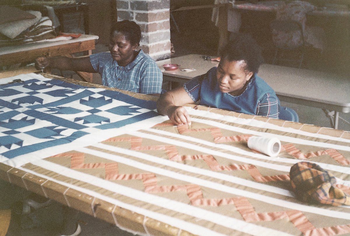 Leola Pettway and Qunnie Pettway working at the Freedom Quilting Bee in 1972
© Mary McCarthy. Courtesy of Souls Grown Deep