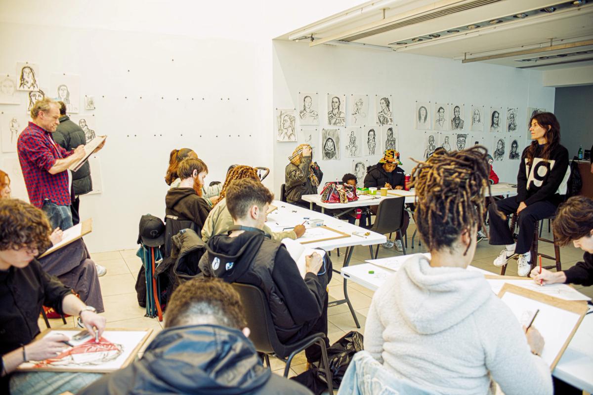 Beau Beaus Art Club with Bella Freud at The Bomb Factory Art Foundation

Photo Max Jones