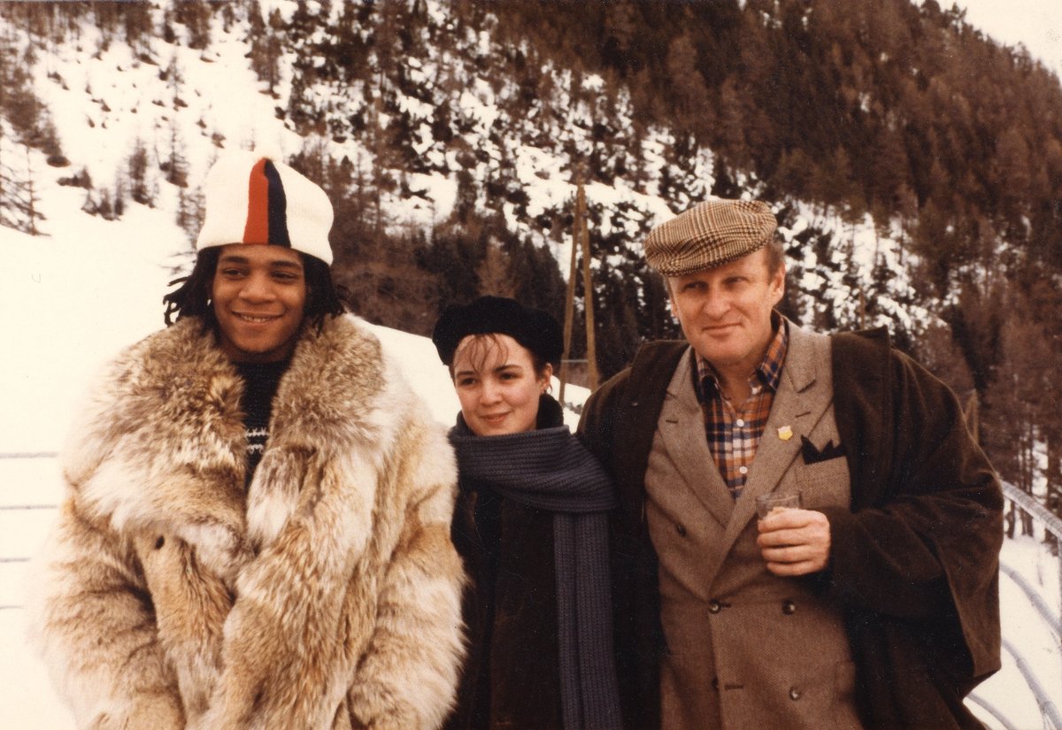 Jean-Michel Basquiat, Brook Bartlett and Bruno Bischofberger at the Cresta Klubhaus in St Moritz on 30 January 1983
Photo: Christina Bischofberger© Galerie Bruno Bischofberger, Männedorf-Zurich, Switzerland