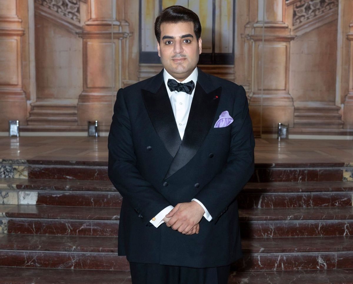 Sheikh Hamad bin Abdullah Al Thani bought the vase at the Biennale des Antiquaires 14 years ago

Photo: Luc Castel/GettyImages