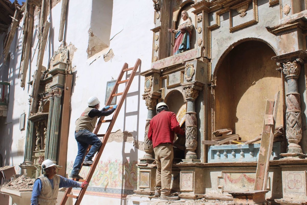 Volunteers and workers from the ministry of culture work to safeguard artworks and architectural features of the Iglesia Apóstol Santiago in Chongos Bajo, Peru Courtesy Ministerio de Cultura del Perú