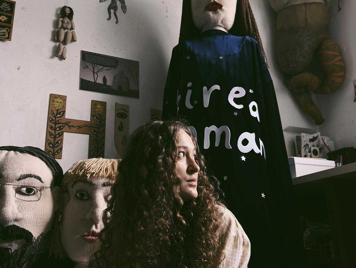 Alisa Gorshenina was held for ten days and fined 145,000 rubles on charges of “discrediting the military” and “LGBT propaganda”
Photo: Alisa Gorshenina on Instagram