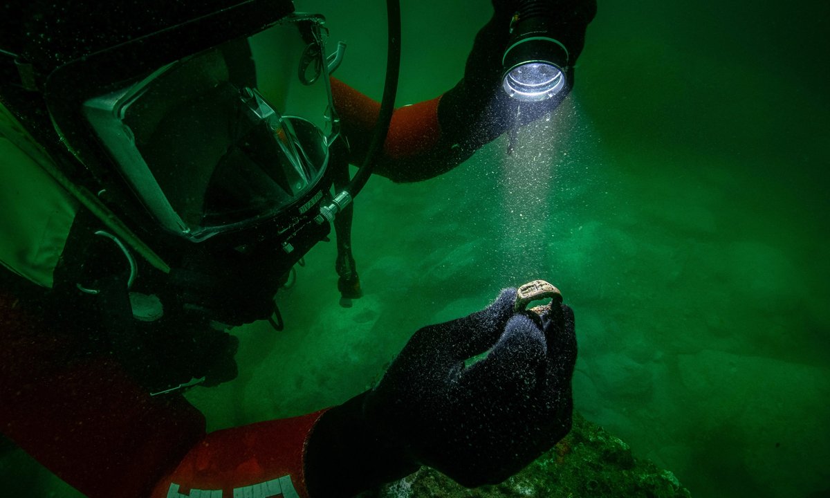 Image accompanying source report: Divers Recover Only Known Seal Ring Engraved With Alexandria's Lost Lighthouse