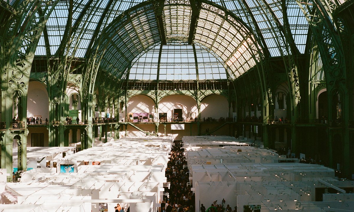 Art Basel Paris to offer extra-early preview slot for ‘closest clients’