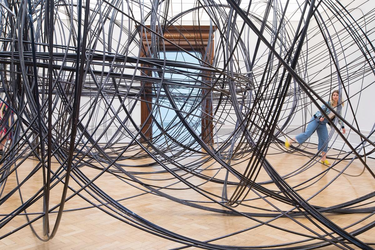 Clearing VII (2019) is composed of approximately 8km of aluminium tube © The artist. Photo: David Parry / © Royal Academy of Arts
